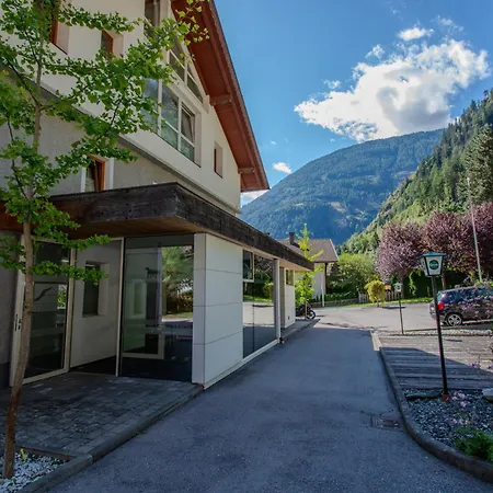 Aparthotel Post 3*